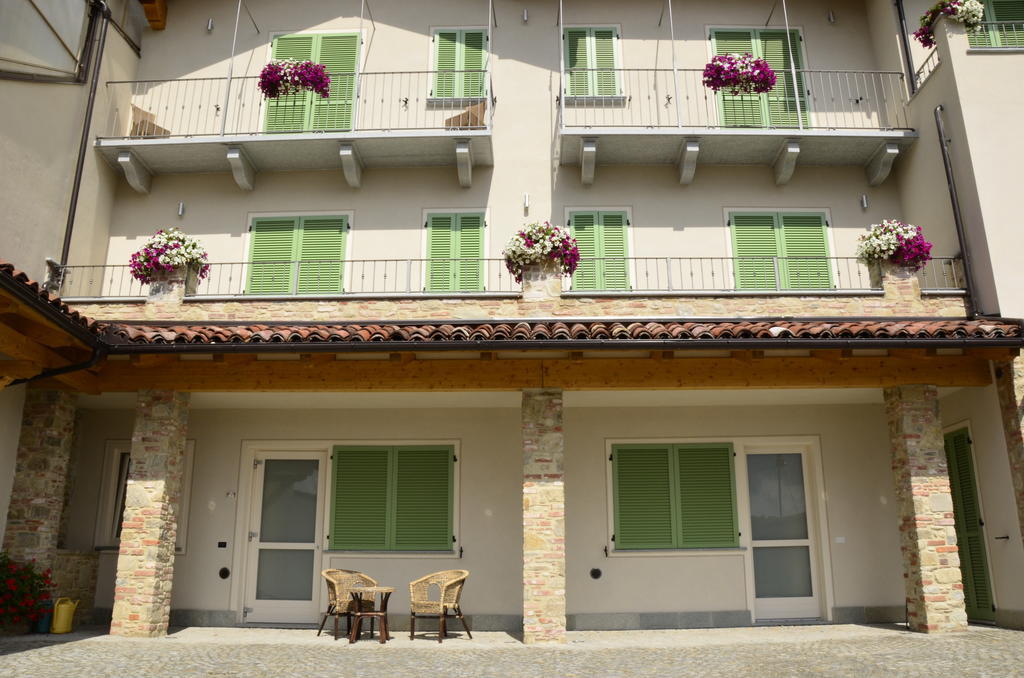 La Rocca Bed and Breakfast Carrù Εξωτερικό φωτογραφία