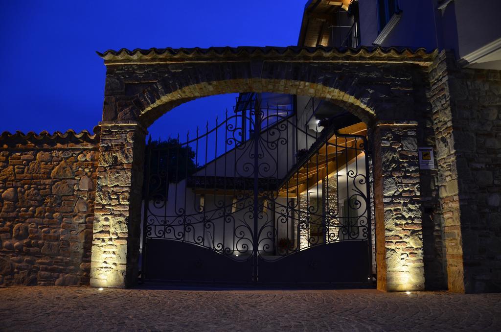 La Rocca Bed and Breakfast Carrù Εξωτερικό φωτογραφία